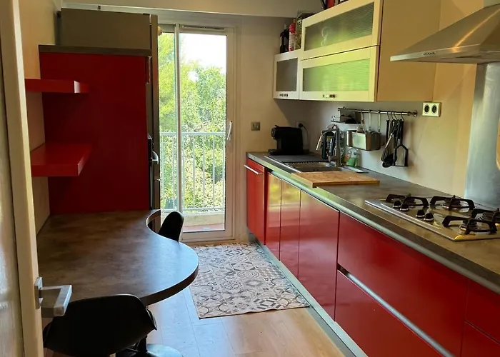 Apartment Joli 3 Pieces Climatise Parking Proche Des Plages